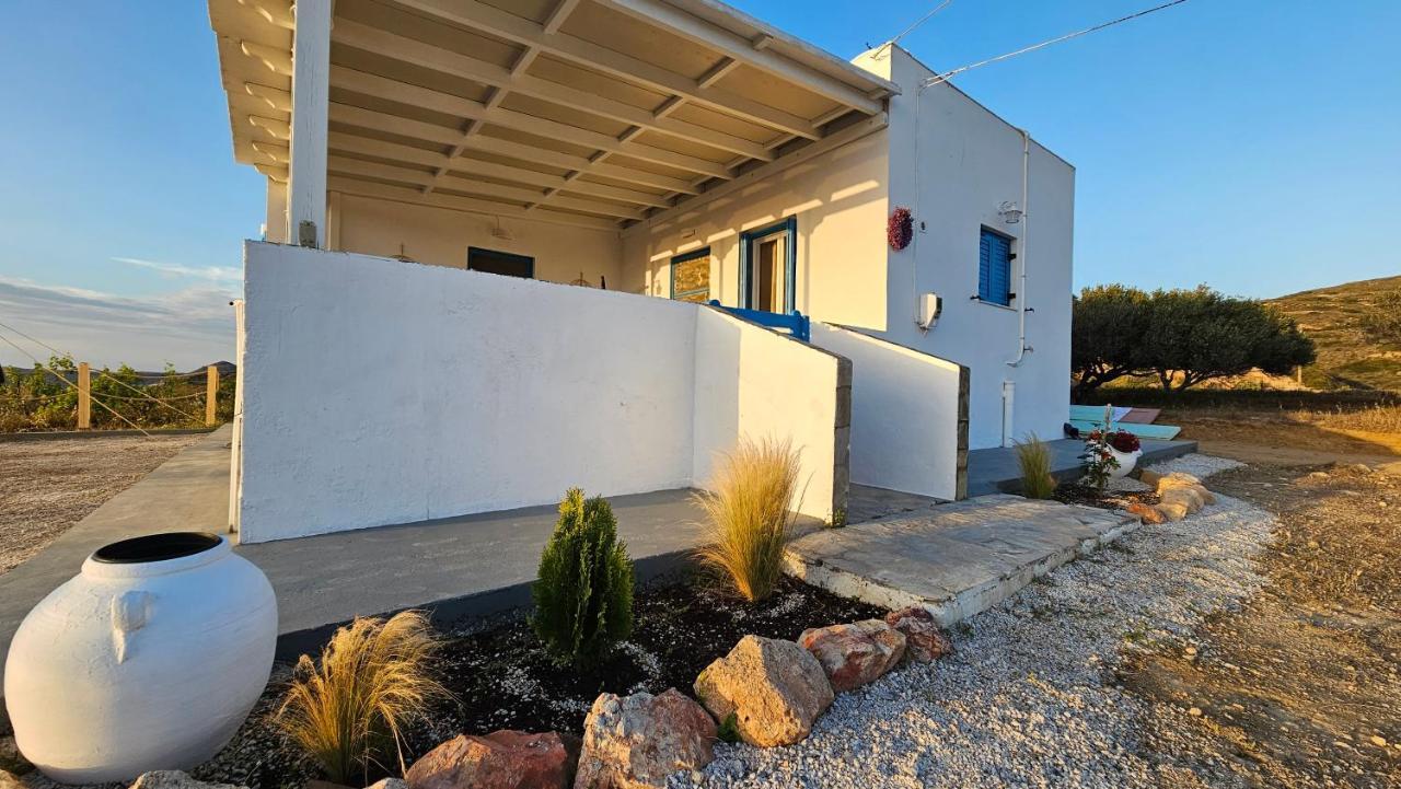 Bayview Villa With Jaccuzi - Milos Zefiría Exterior foto